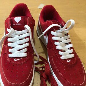 Nike Air Force 1 "Valentine's Day"